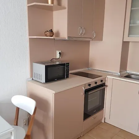 Apartamento студио център 2 *